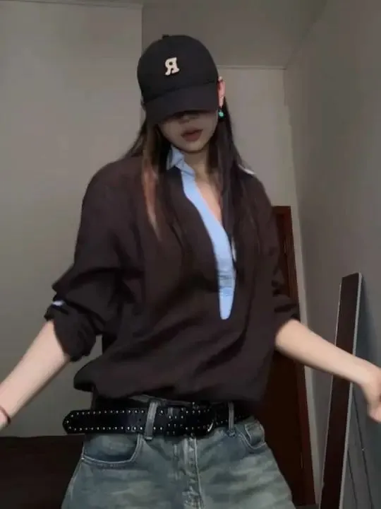 Popular card dance "You Walk DJ Shake"